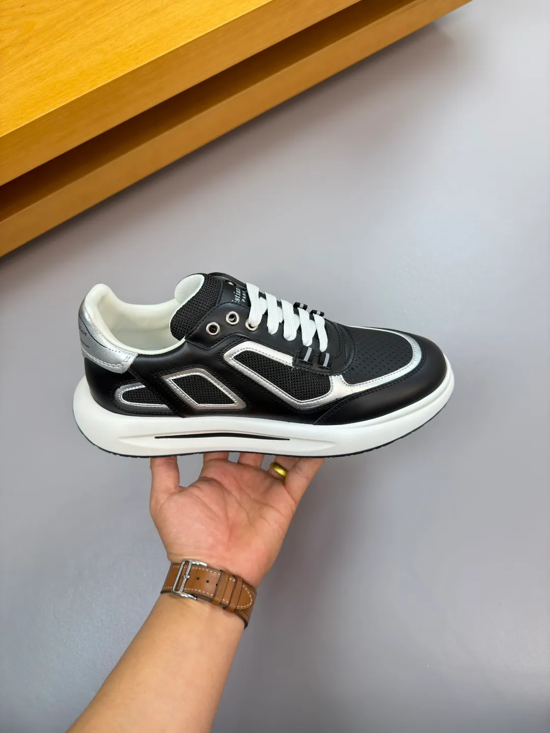 [Dior] Dior P780 men's shoes 💰 - High-end quality original order·Casual sports shoes - Upper: 🔝Nappa calfskin, perforated calfskin, brand high mercerized canvas, tongue. Heel. Silk screen high frequency brand logo - Inner: water-dyed cowhide, foot pad; brand canvas - Outsole: ultra-light TPU. Rubber foam; two-color molded outsole -Ultra-high quality control·Fine workmanship: outstanding (high-end·nobility·grade) -Size: 39-44 (38, 45, can be customized)·DR0181